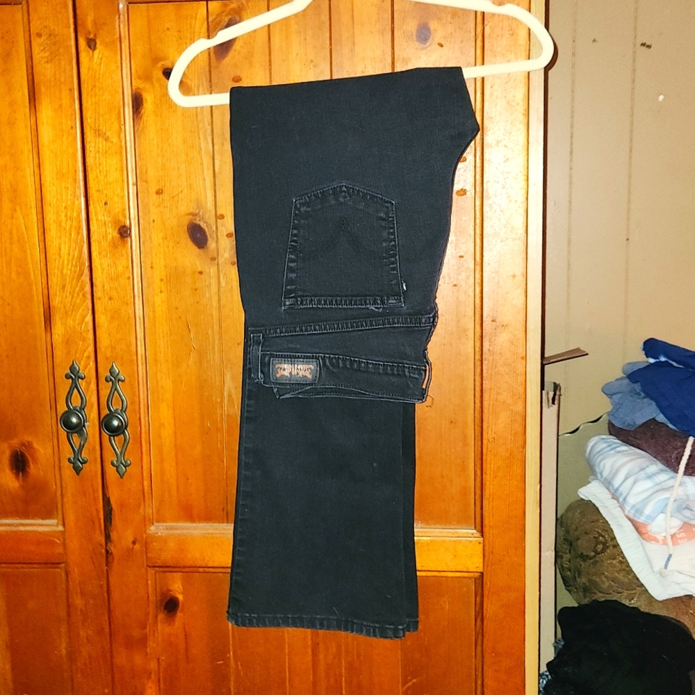 Levi's] black straight leg,  slight boot cut,  almost brand new jeans! ♡